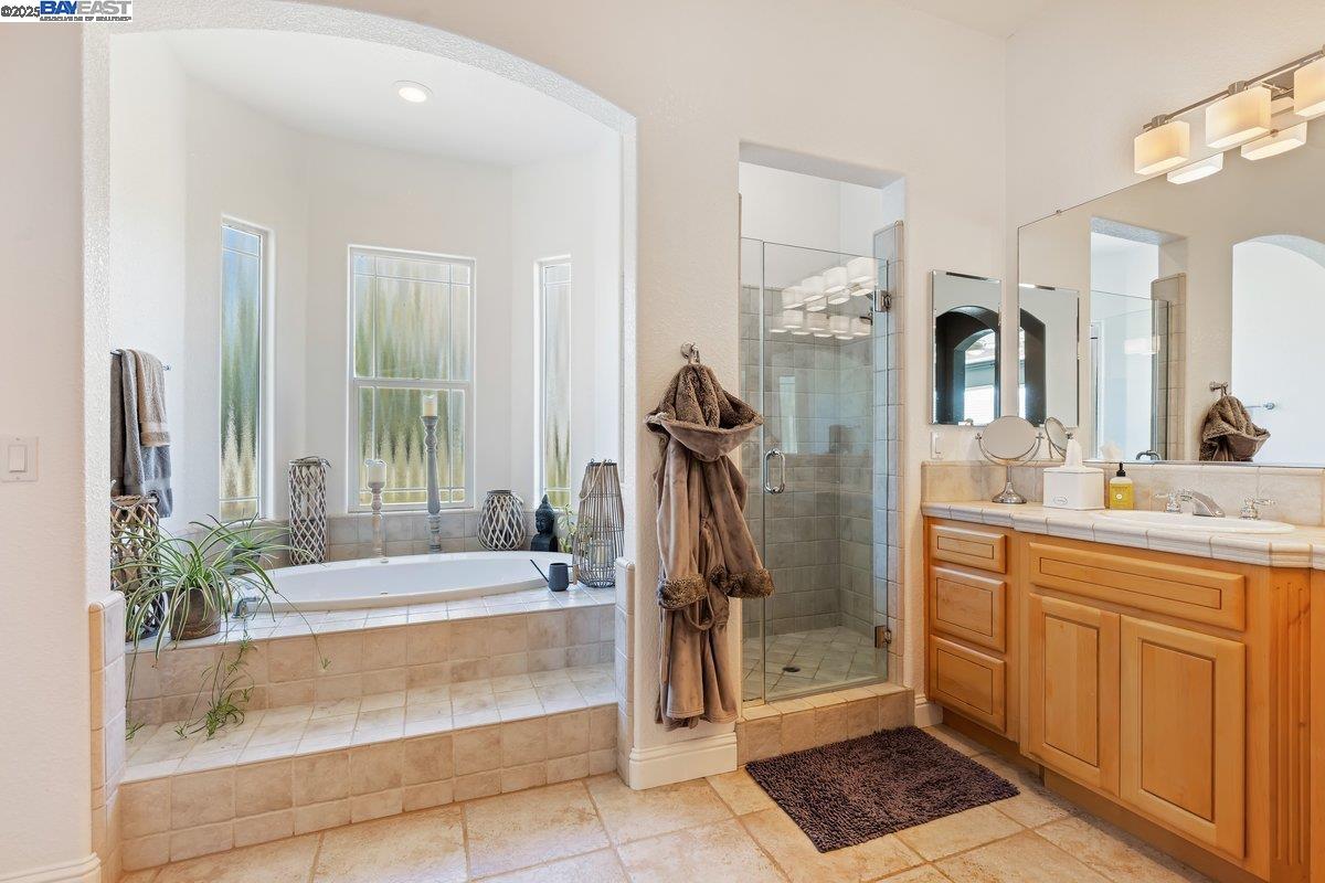 Detail Gallery Image 31 of 59 For 3335 Kellogg Creek Rd, Brentwood,  CA 94514 - 5 Beds | 4 Baths