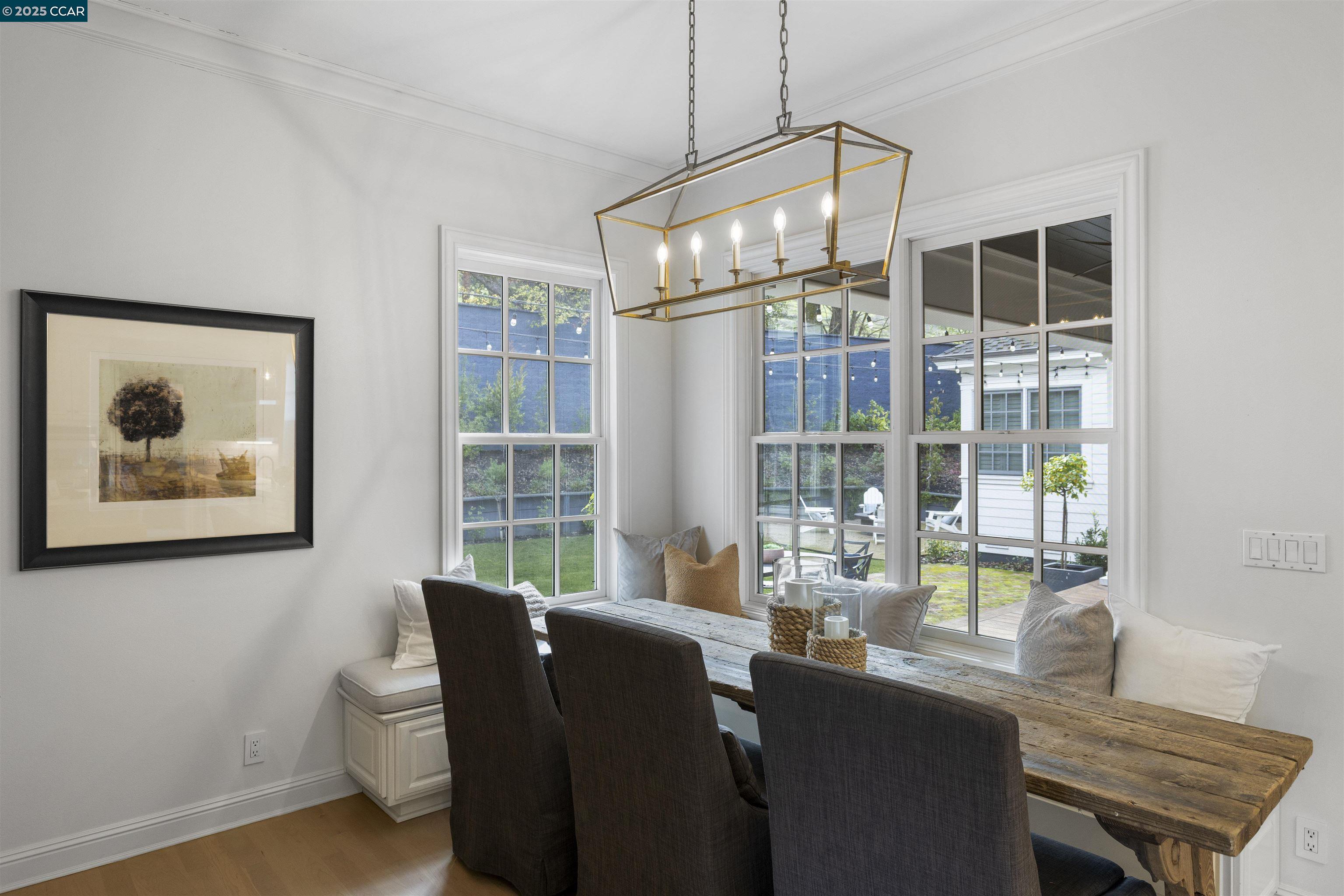 Detail Gallery Image 14 of 59 For 1826 Alameda Diablo, Diablo,  CA 94528 - 5 Beds | 4/1 Baths