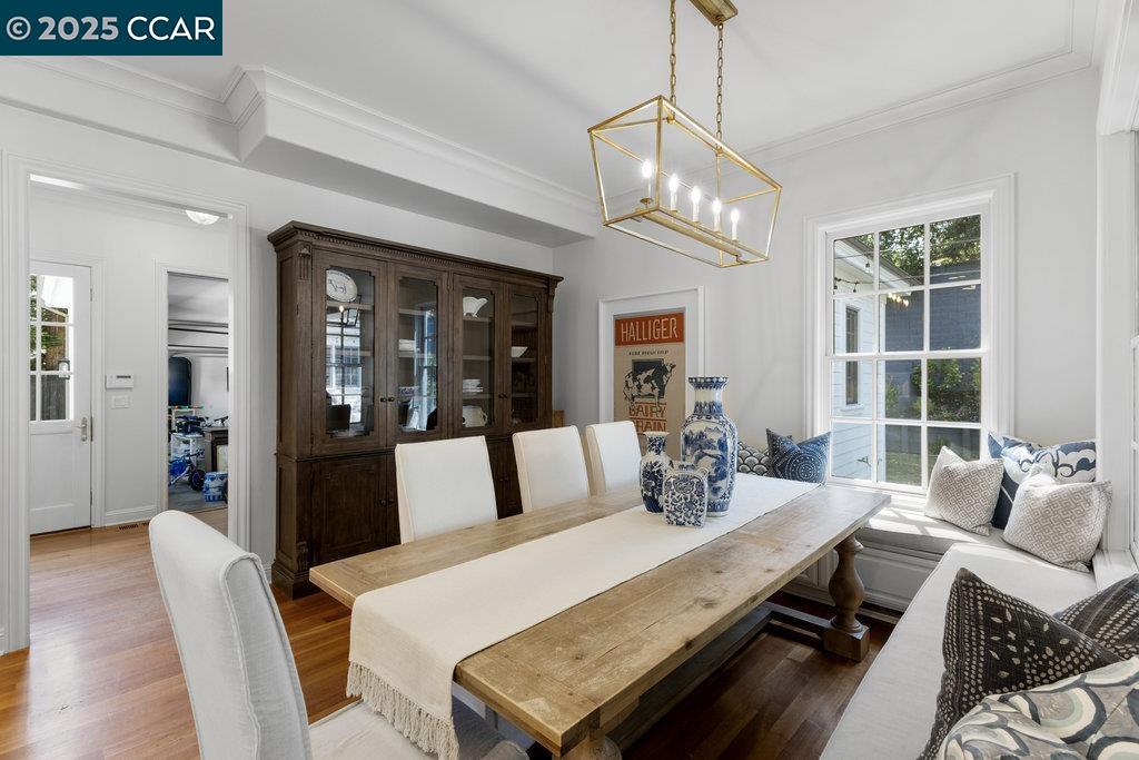 Detail Gallery Image 16 of 55 For 1826 Alameda Diablo, Diablo,  CA 94528 - 5 Beds | 4/1 Baths