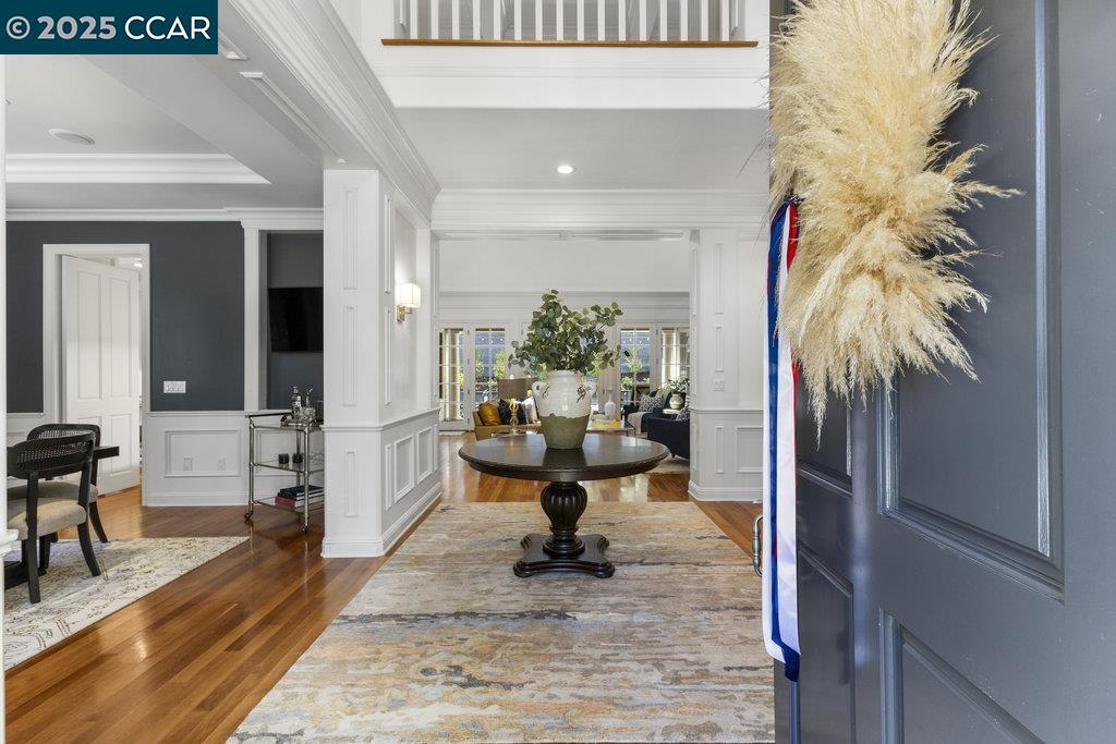 Detail Gallery Image 4 of 55 For 1826 Alameda Diablo, Diablo,  CA 94528 - 5 Beds | 4/1 Baths