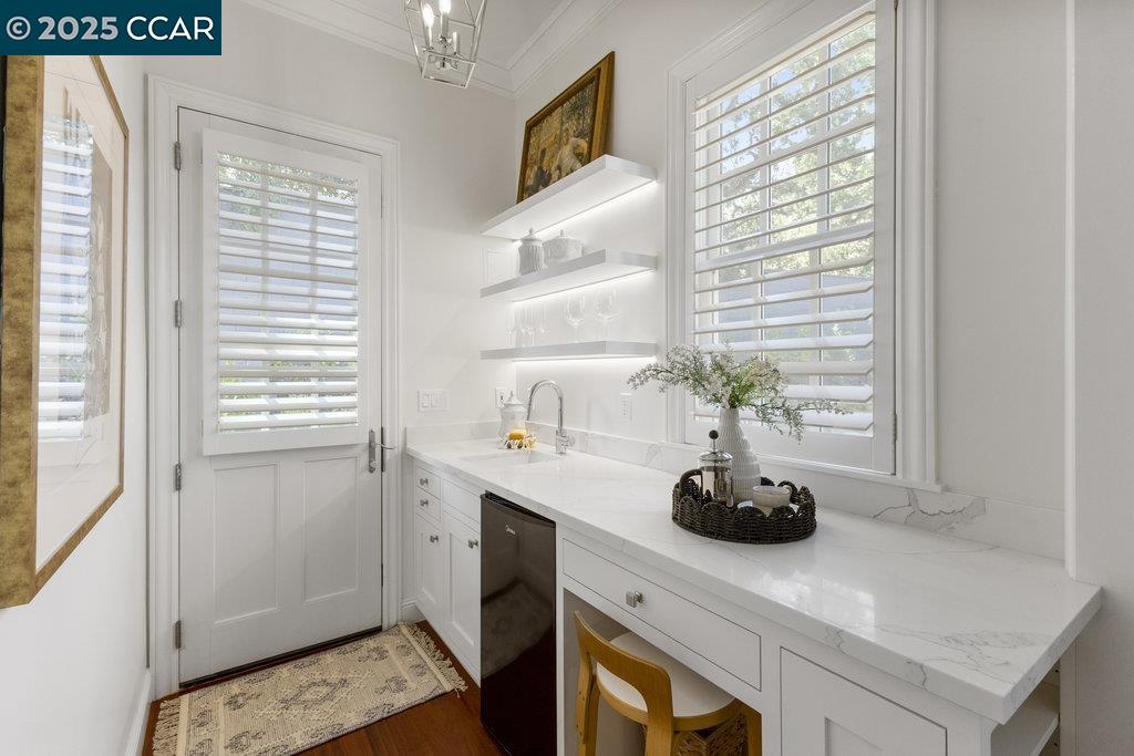 Detail Gallery Image 30 of 55 For 1826 Alameda Diablo, Diablo,  CA 94528 - 5 Beds | 4/1 Baths