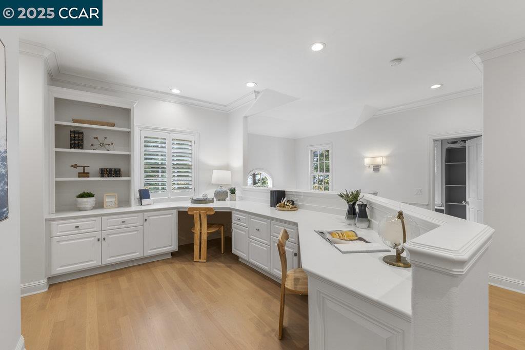 Detail Gallery Image 37 of 59 For 1826 Alameda Diablo, Diablo,  CA 94528 - 5 Beds | 4/1 Baths