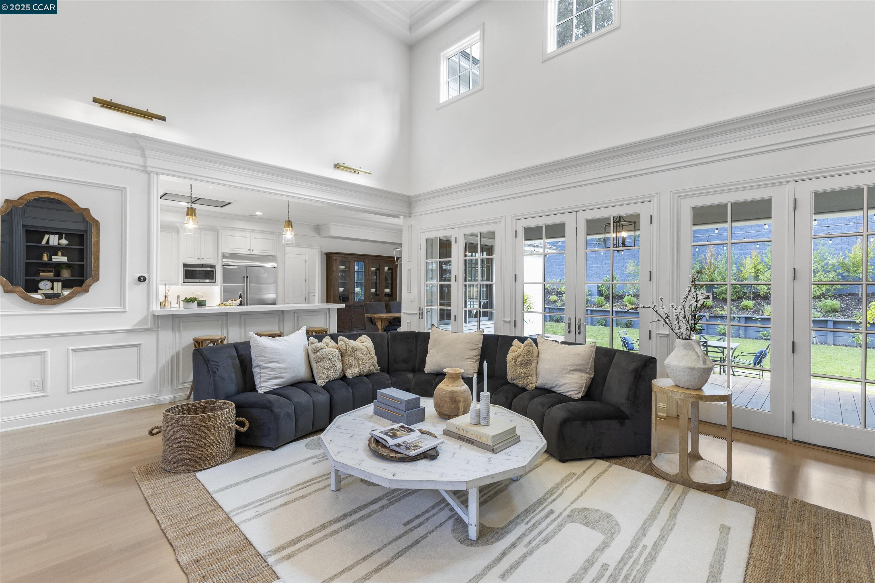 Detail Gallery Image 9 of 59 For 1826 Alameda Diablo, Diablo,  CA 94528 - 5 Beds | 4/1 Baths