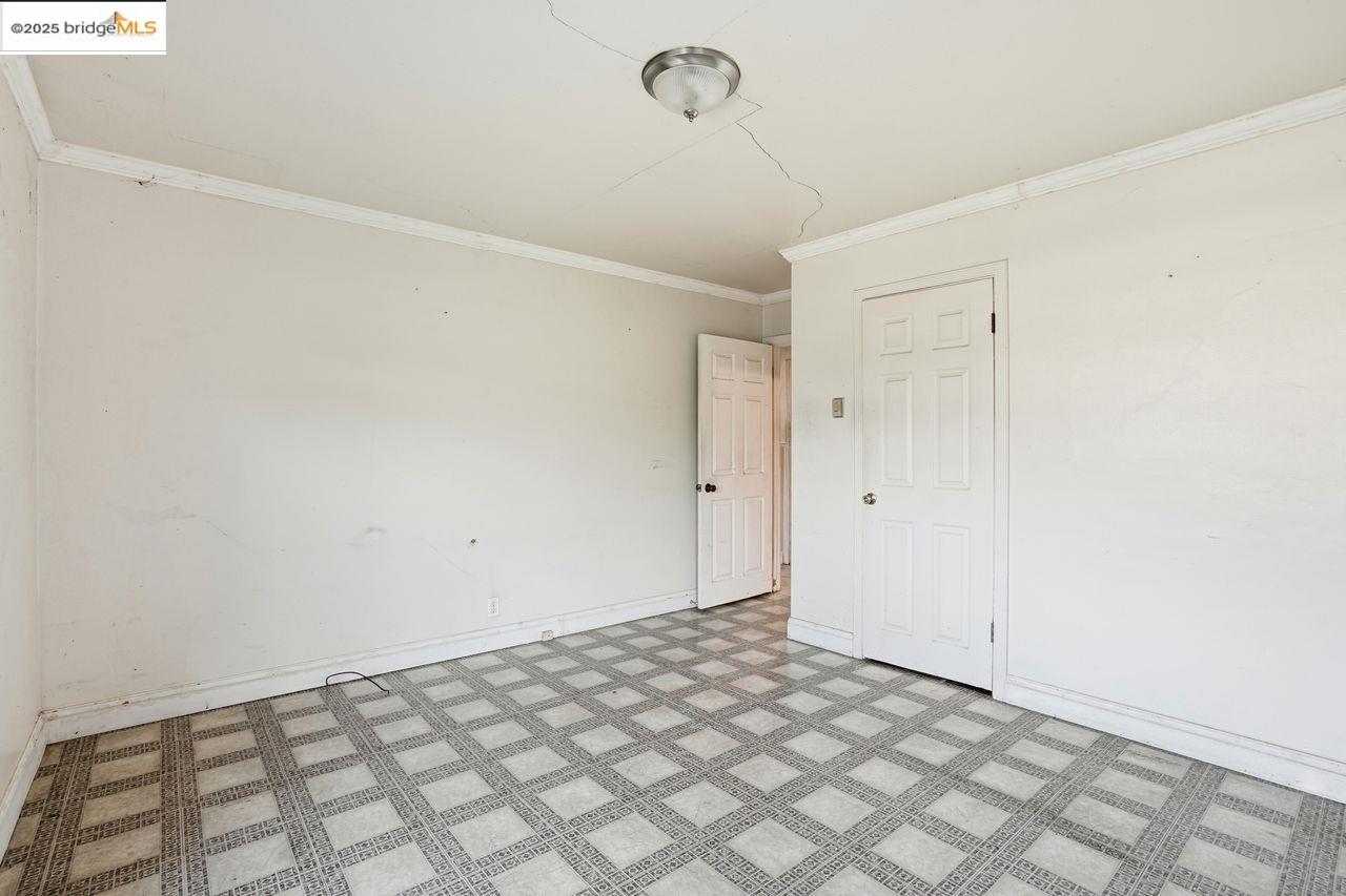 Detail Gallery Image 15 of 34 For 4116 Kentwood Ct, Oakland,  CA 94605 - 3 Beds | 1 Baths