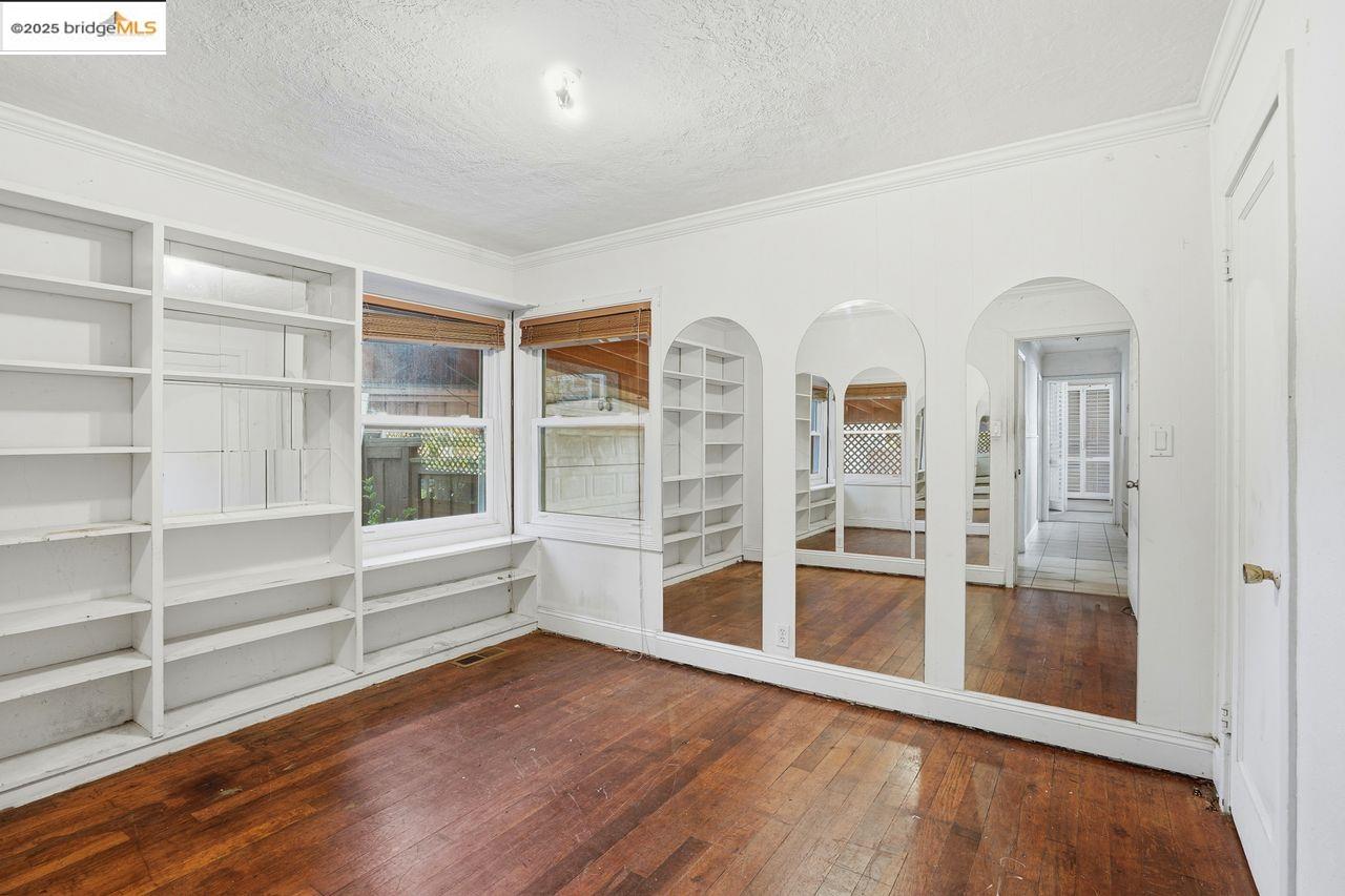 Detail Gallery Image 18 of 34 For 4116 Kentwood Ct, Oakland,  CA 94605 - 3 Beds | 1 Baths