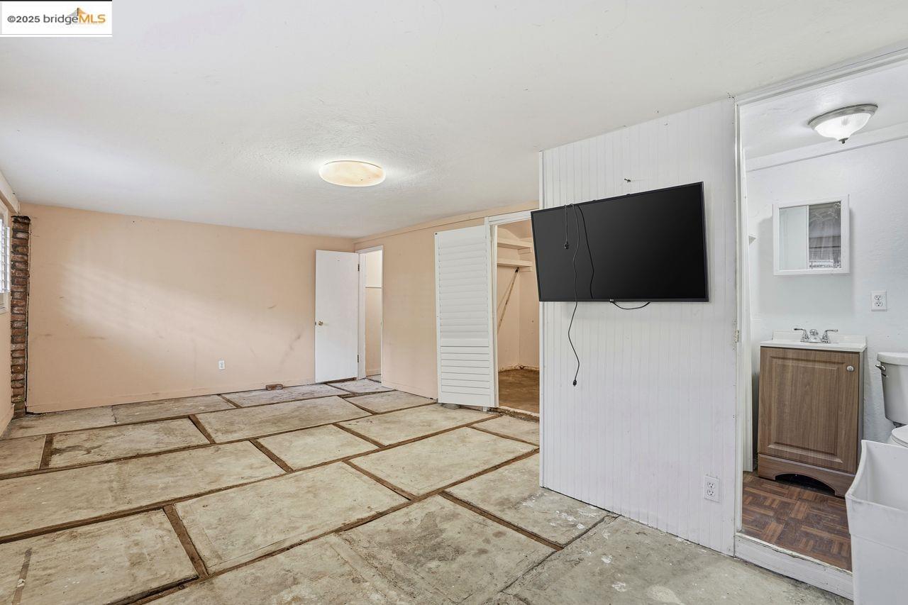 Detail Gallery Image 21 of 34 For 4116 Kentwood Ct, Oakland,  CA 94605 - 3 Beds | 1 Baths