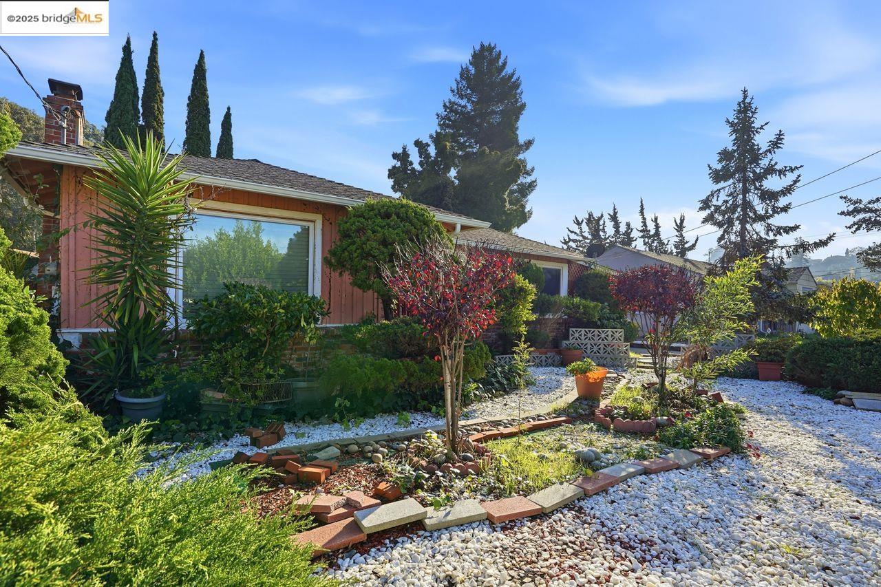 Detail Gallery Image 33 of 34 For 4116 Kentwood Ct, Oakland,  CA 94605 - 3 Beds | 1 Baths