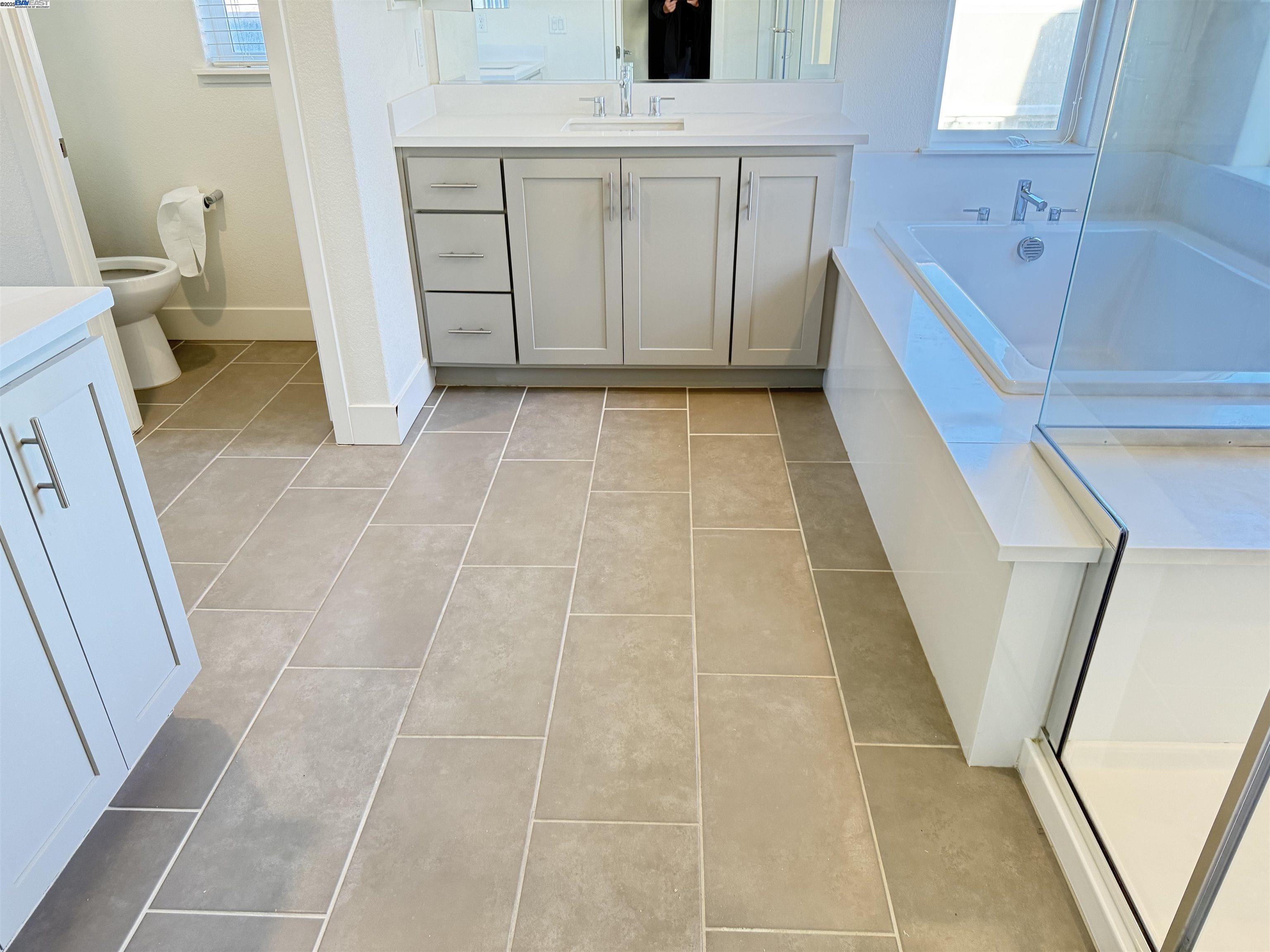 Detail Gallery Image 12 of 21 For 1802 Paloma Ct, San Ramon,  CA 94583 - 4 Beds | 3 Baths