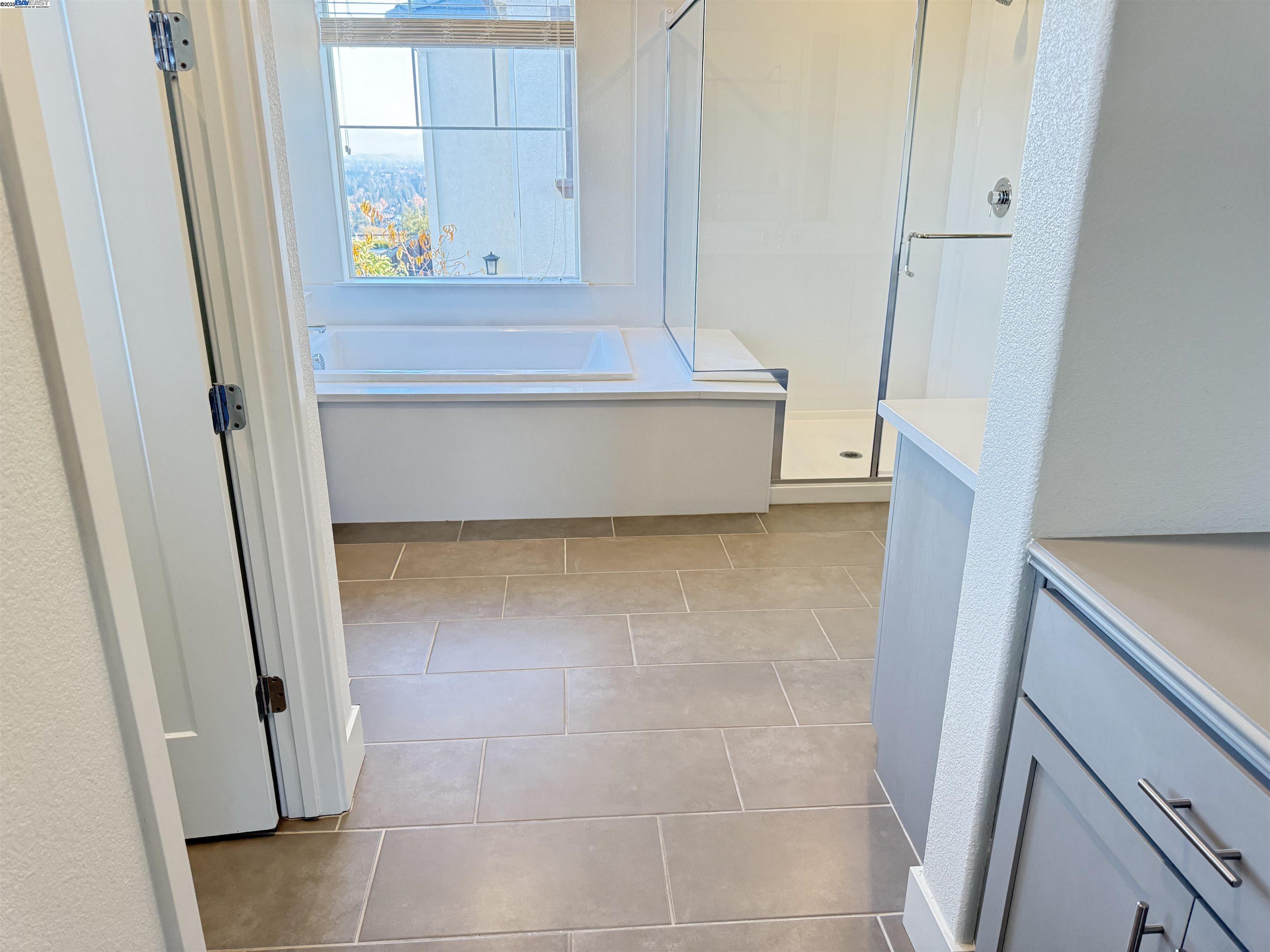 Detail Gallery Image 8 of 21 For 1802 Paloma Ct, San Ramon,  CA 94583 - 4 Beds | 3 Baths