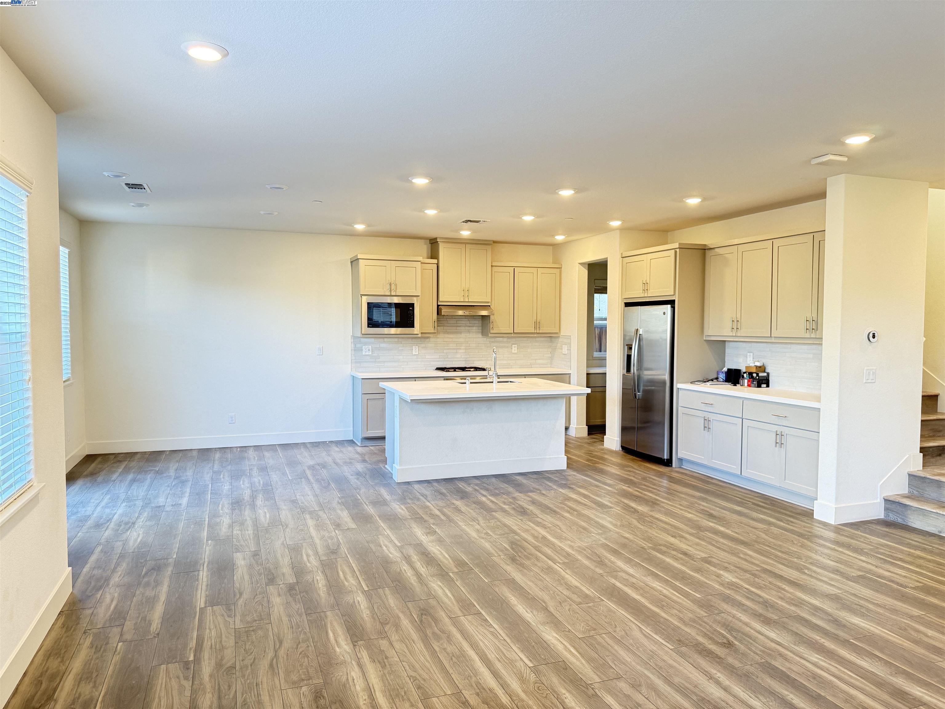 Detail Gallery Image 10 of 21 For 1802 Paloma Ct, San Ramon,  CA 94583 - 4 Beds | 3 Baths