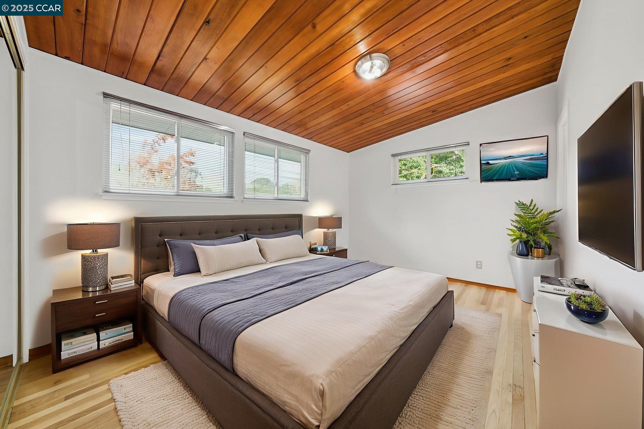 Detail Gallery Image 18 of 46 For 5584 Circle Dr, El Sobrante,  CA 94803 - 3 Beds | 2 Baths