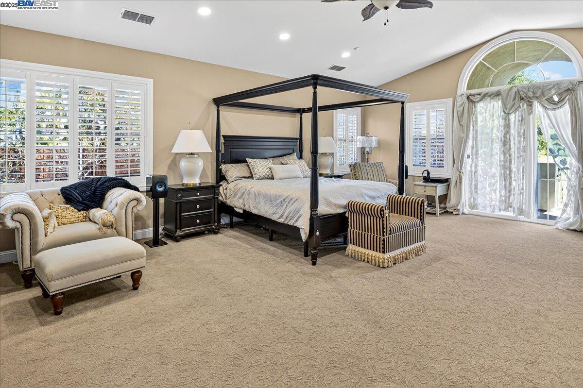 Detail Gallery Image 24 of 59 For 5803 Turnberry Dr., Dublin,  CA 94568 - 5 Beds | 5/1 Baths