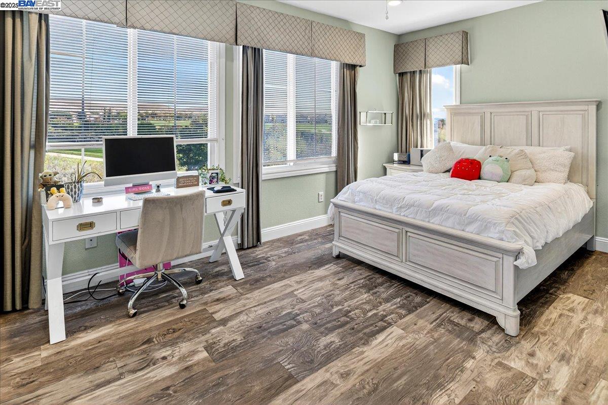 Detail Gallery Image 29 of 59 For 5803 Turnberry Dr., Dublin,  CA 94568 - 5 Beds | 5/1 Baths