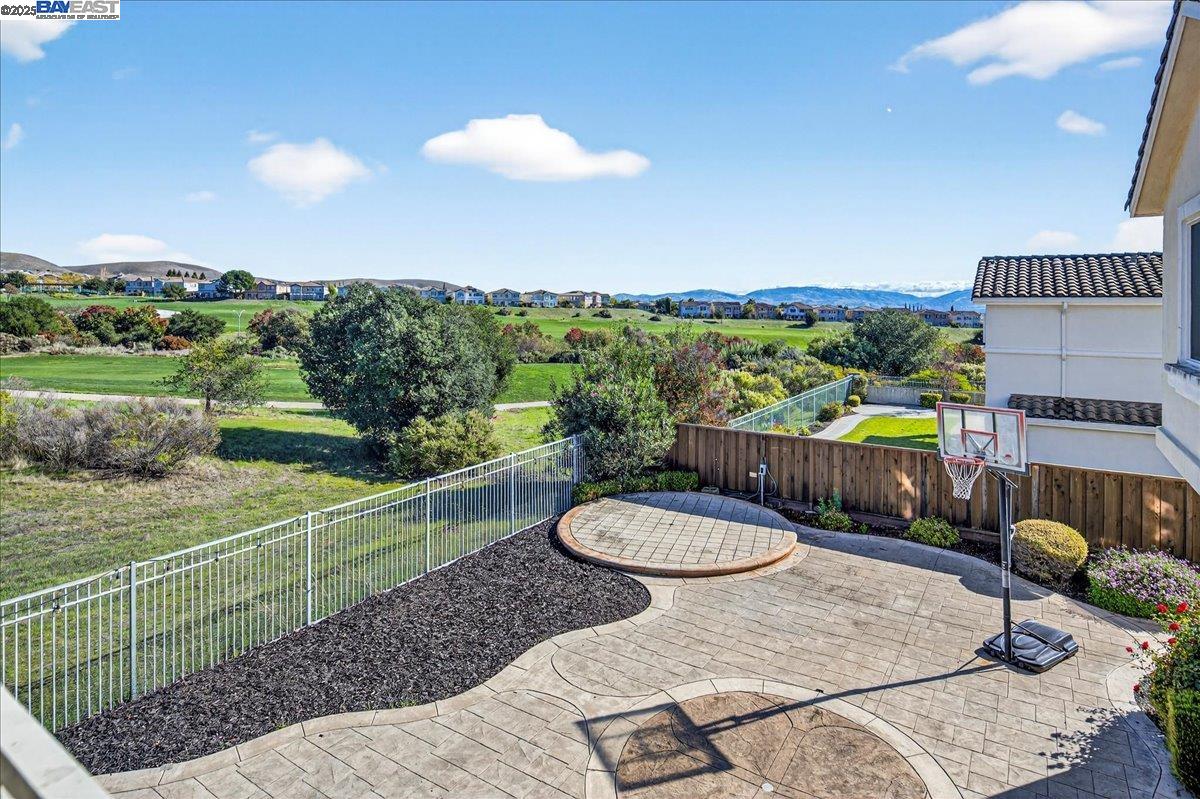 Detail Gallery Image 41 of 59 For 5803 Turnberry Dr., Dublin,  CA 94568 - 5 Beds | 5/1 Baths