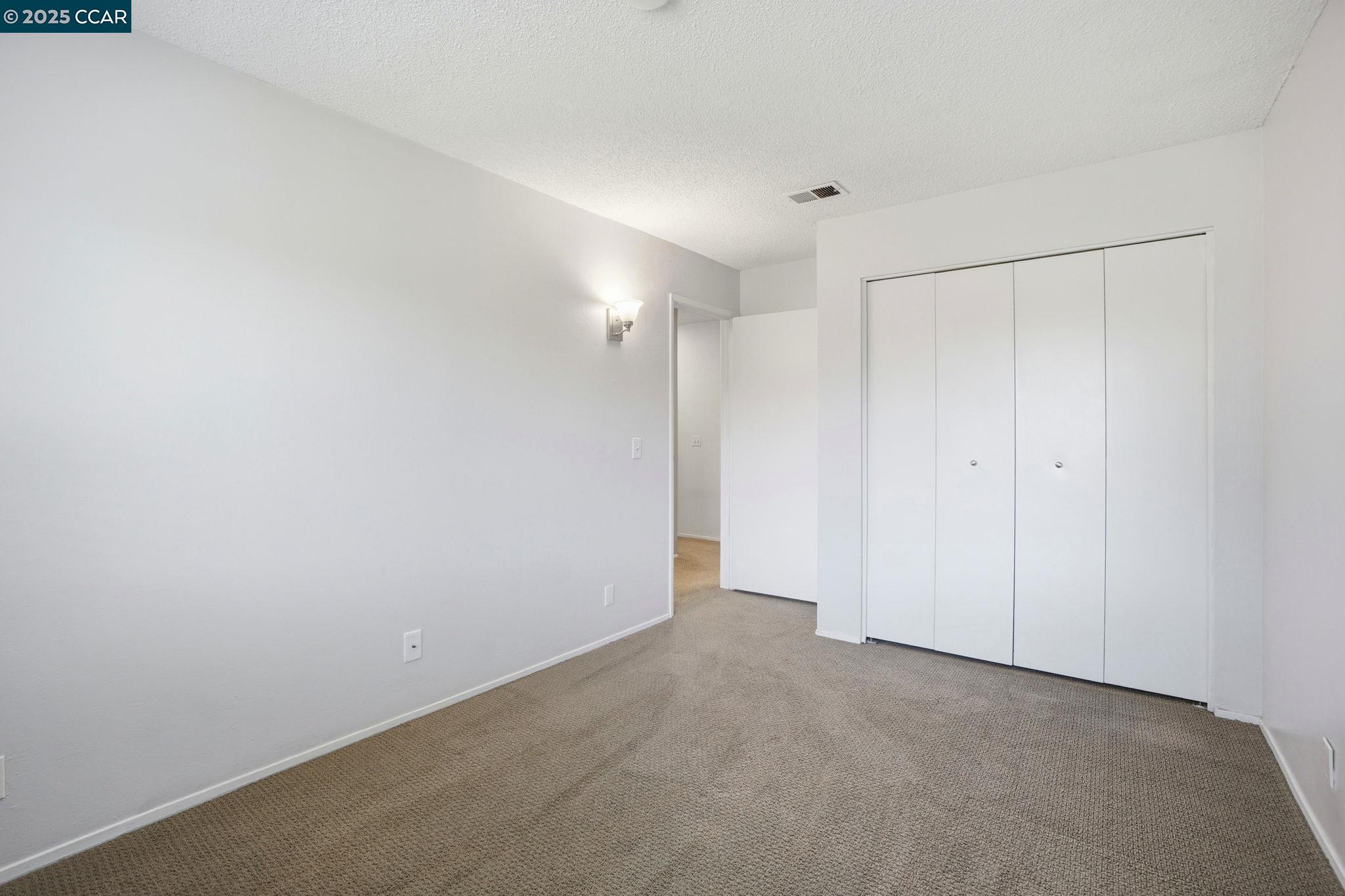 Detail Gallery Image 16 of 31 For 1045 Mohr Ln #B,  Concord,  CA 94518 - 2 Beds | 1/1 Baths