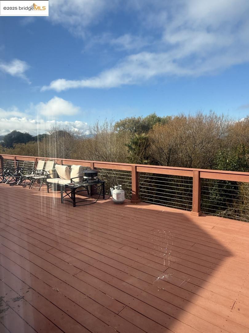 Detail Gallery Image 26 of 28 For 2269 Cypress Ave, San Pablo,  CA 94806 - 3 Beds | 3 Baths