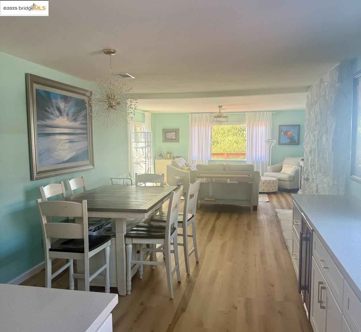 Detail Gallery Image 9 of 43 For 2269 Cypress Ave, San Pablo,  CA 94806 - 3 Beds | 3 Baths