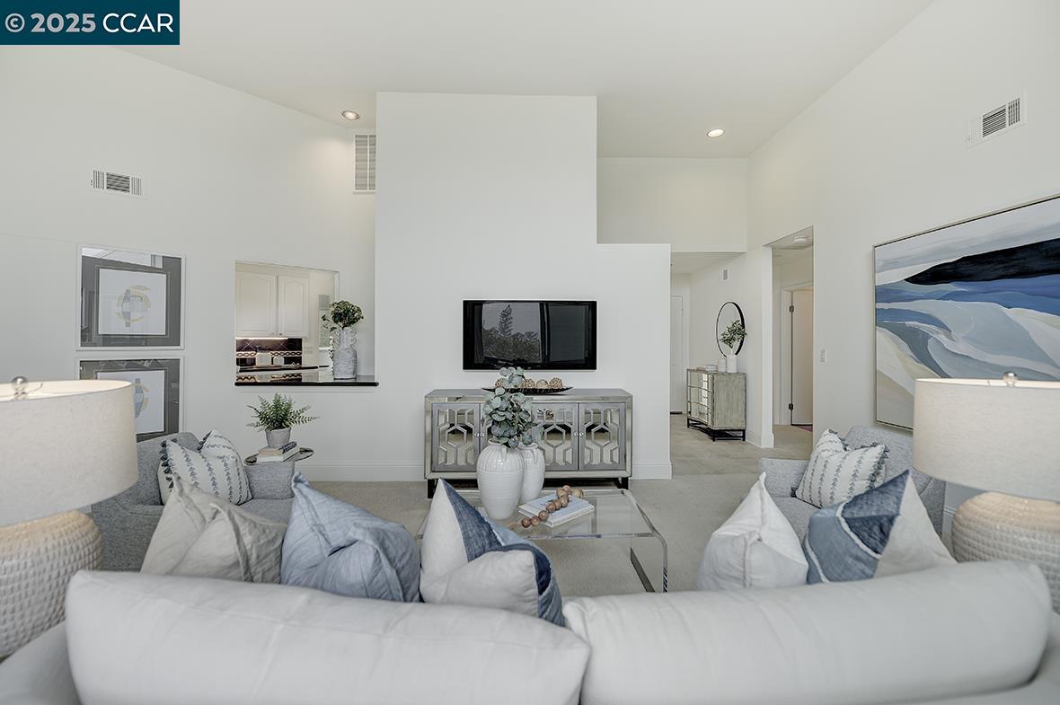 Detail Gallery Image 7 of 56 For 3535 Terra Granada Dr 4c,  Walnut Creek,  CA 94595 - 2 Beds | 2 Baths