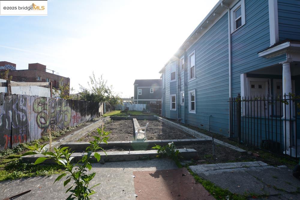 Detail Gallery Image 26 of 56 For 1633 8th St, Oakland,  CA 94607 - – Beds | – Baths