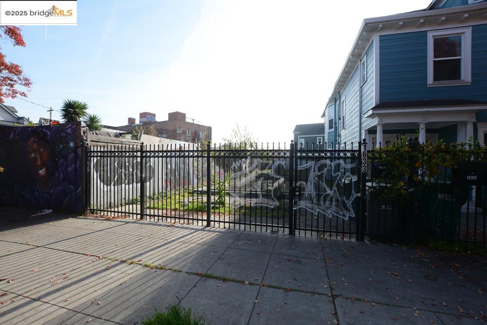 Detail Gallery Image 29 of 56 For 1633 8th St, Oakland,  CA 94607 - – Beds | – Baths