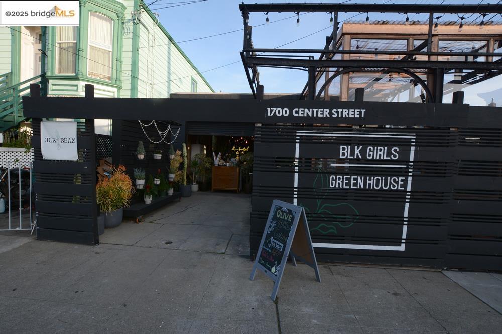 Detail Gallery Image 50 of 56 For 1633 8th St, Oakland,  CA 94607 - – Beds | – Baths