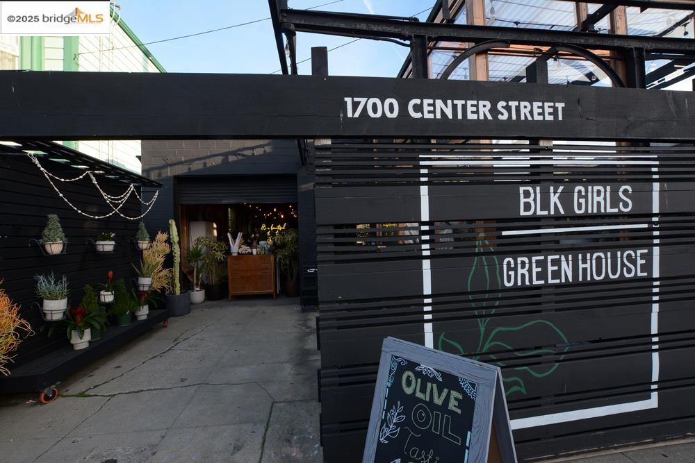 Detail Gallery Image 52 of 56 For 1633 8th St, Oakland,  CA 94607 - – Beds | – Baths