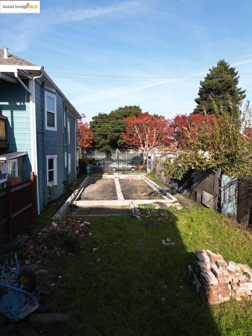 Detail Gallery Image 9 of 56 For 1633 8th St, Oakland,  CA 94607 - – Beds | – Baths