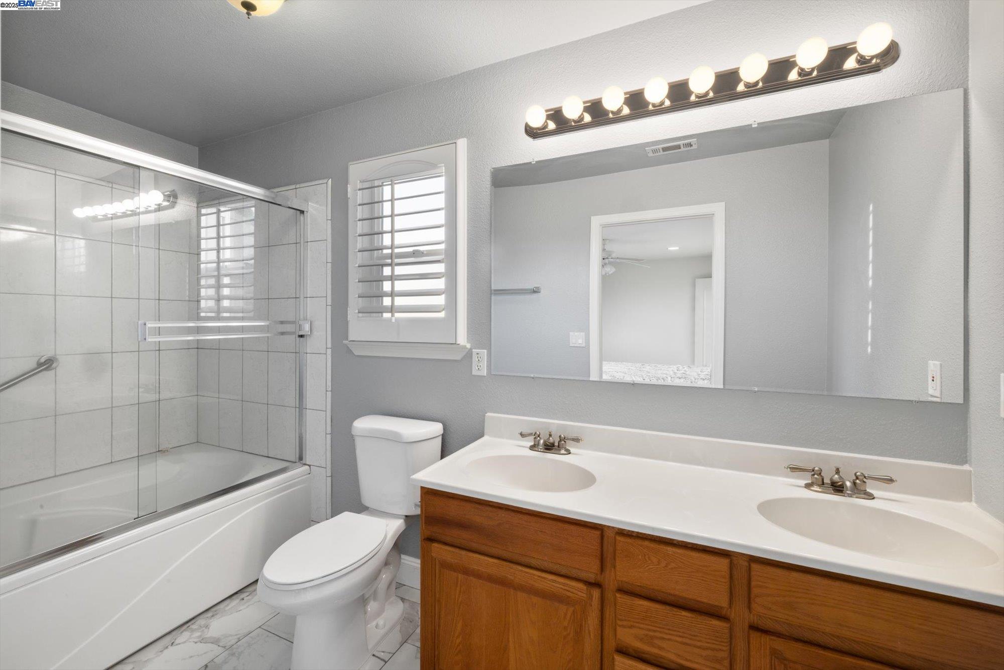 Detail Gallery Image 22 of 55 For 1564 Santa Clara St, Richmond,  CA 94804 - 3 Beds | 2/1 Baths