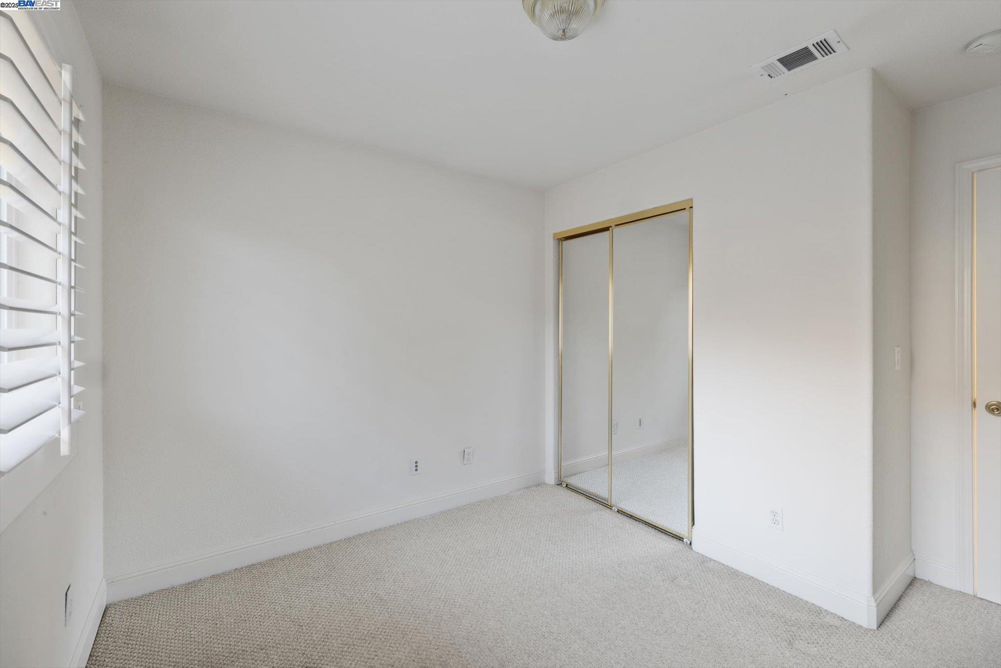 Detail Gallery Image 27 of 55 For 1564 Santa Clara St, Richmond,  CA 94804 - 3 Beds | 2/1 Baths