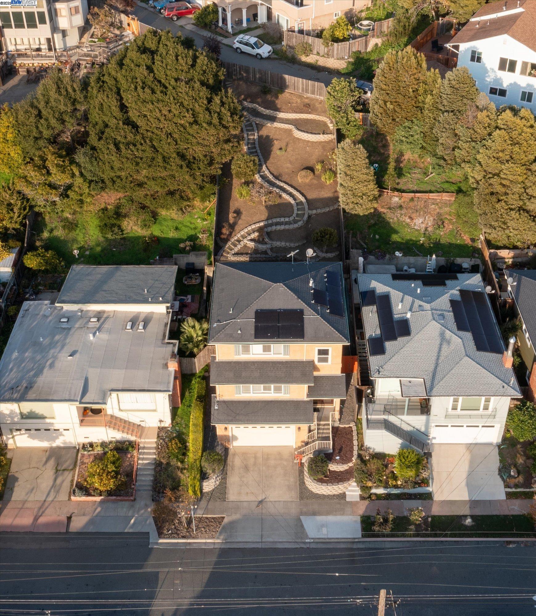 Detail Gallery Image 38 of 55 For 1564 Santa Clara St, Richmond,  CA 94804 - 3 Beds | 2/1 Baths