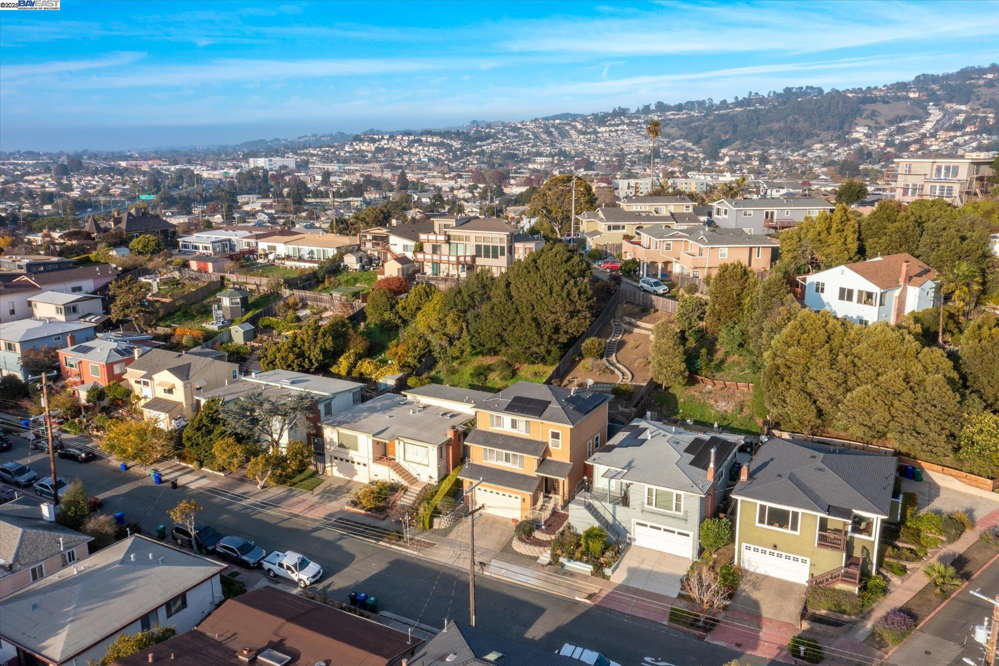 Detail Gallery Image 42 of 55 For 1564 Santa Clara St, Richmond,  CA 94804 - 3 Beds | 2/1 Baths