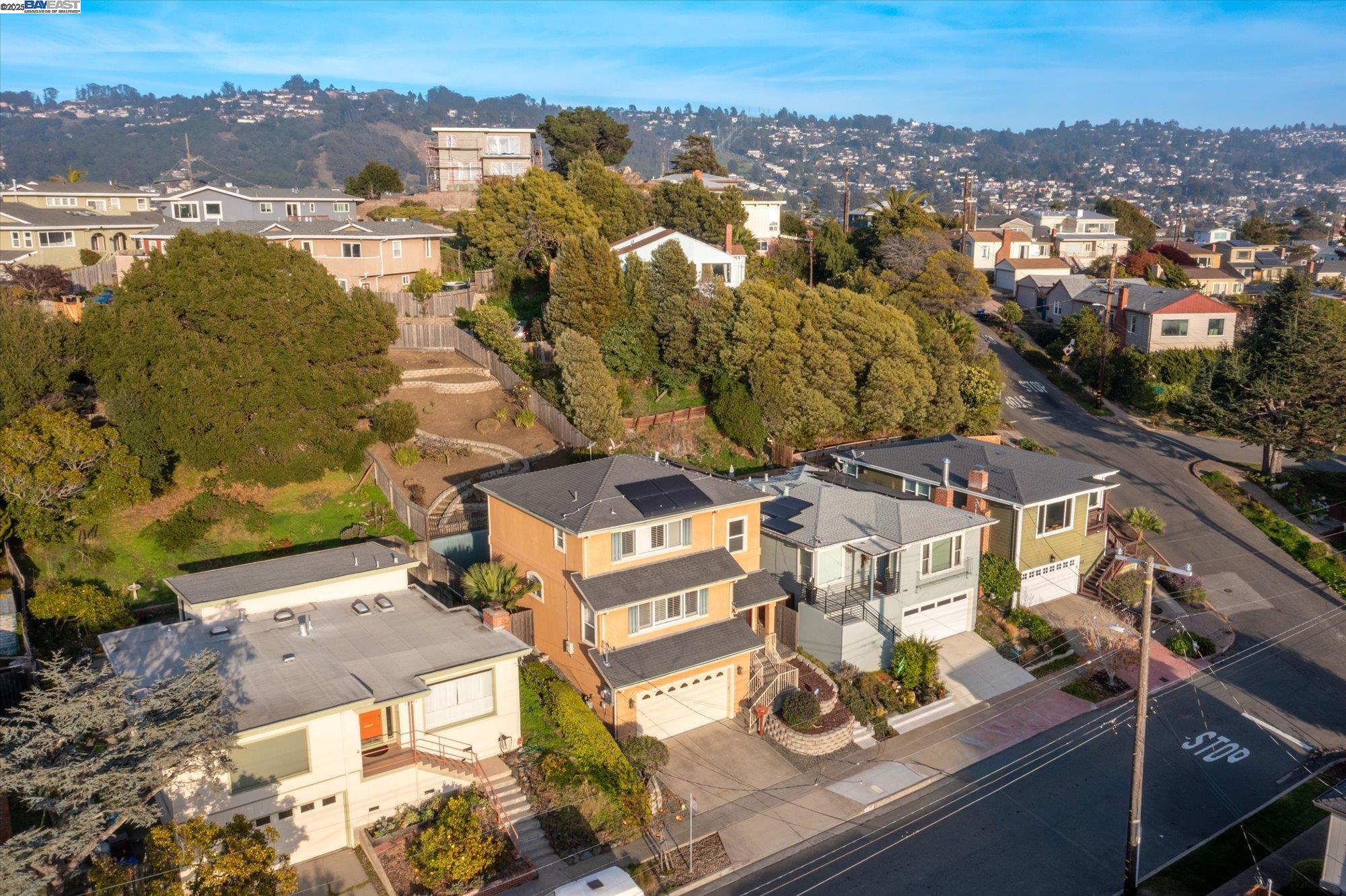 Detail Gallery Image 48 of 55 For 1564 Santa Clara St, Richmond,  CA 94804 - 3 Beds | 2/1 Baths