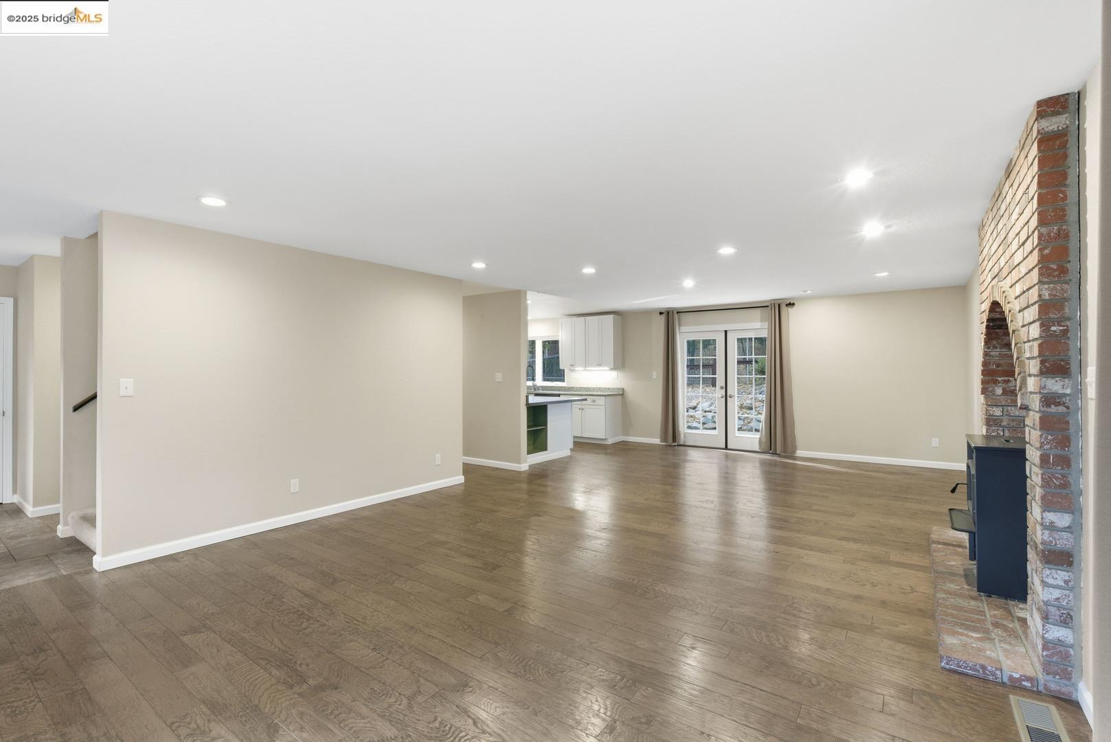 Detail Gallery Image 12 of 51 For 2136 Silver Dr, Arnold,  CA 95223 - 3 Beds | 2/1 Baths