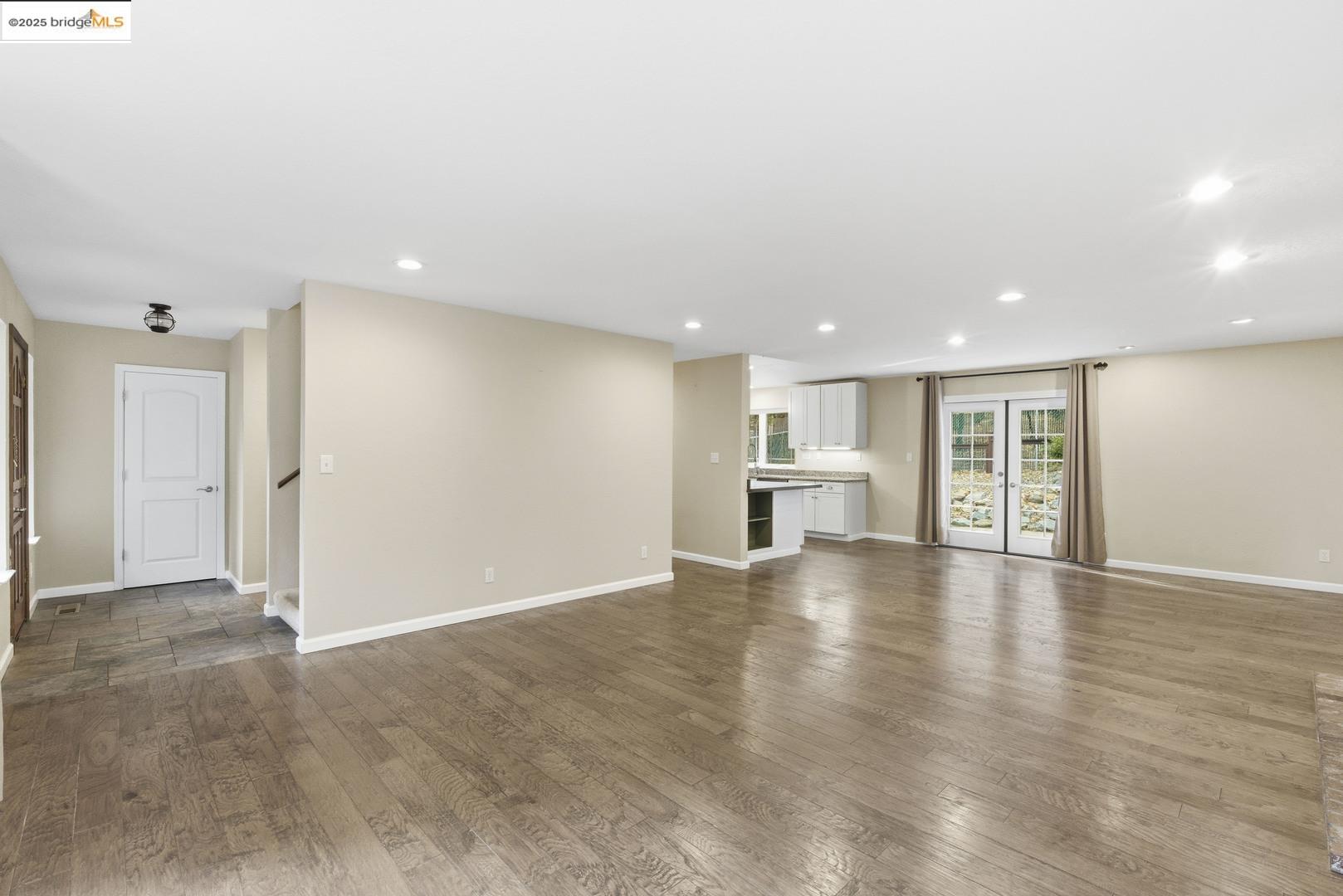 Detail Gallery Image 14 of 51 For 2136 Silver Dr, Arnold,  CA 95223 - 3 Beds | 2/1 Baths