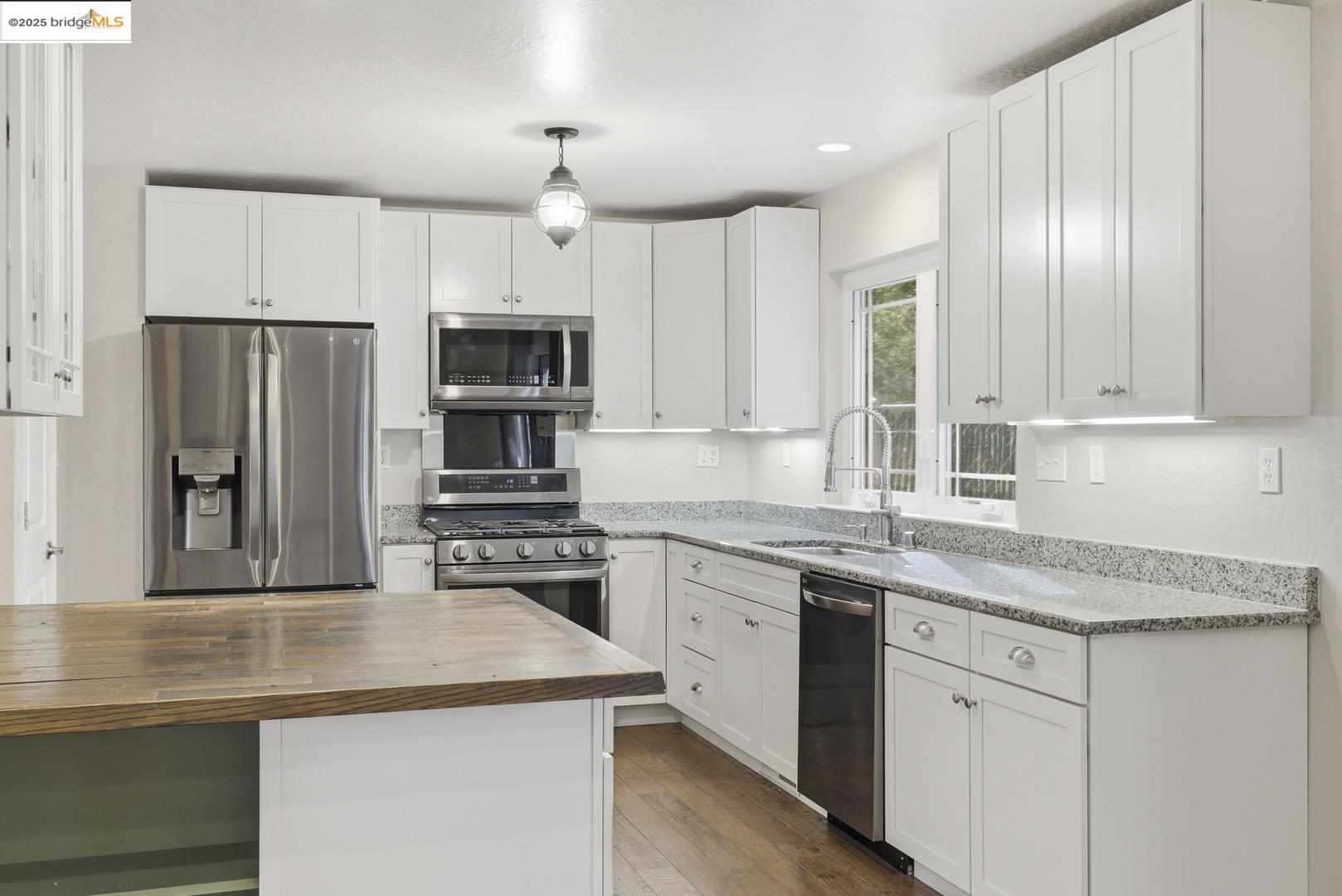 Detail Gallery Image 17 of 51 For 2136 Silver Dr, Arnold,  CA 95223 - 3 Beds | 2/1 Baths