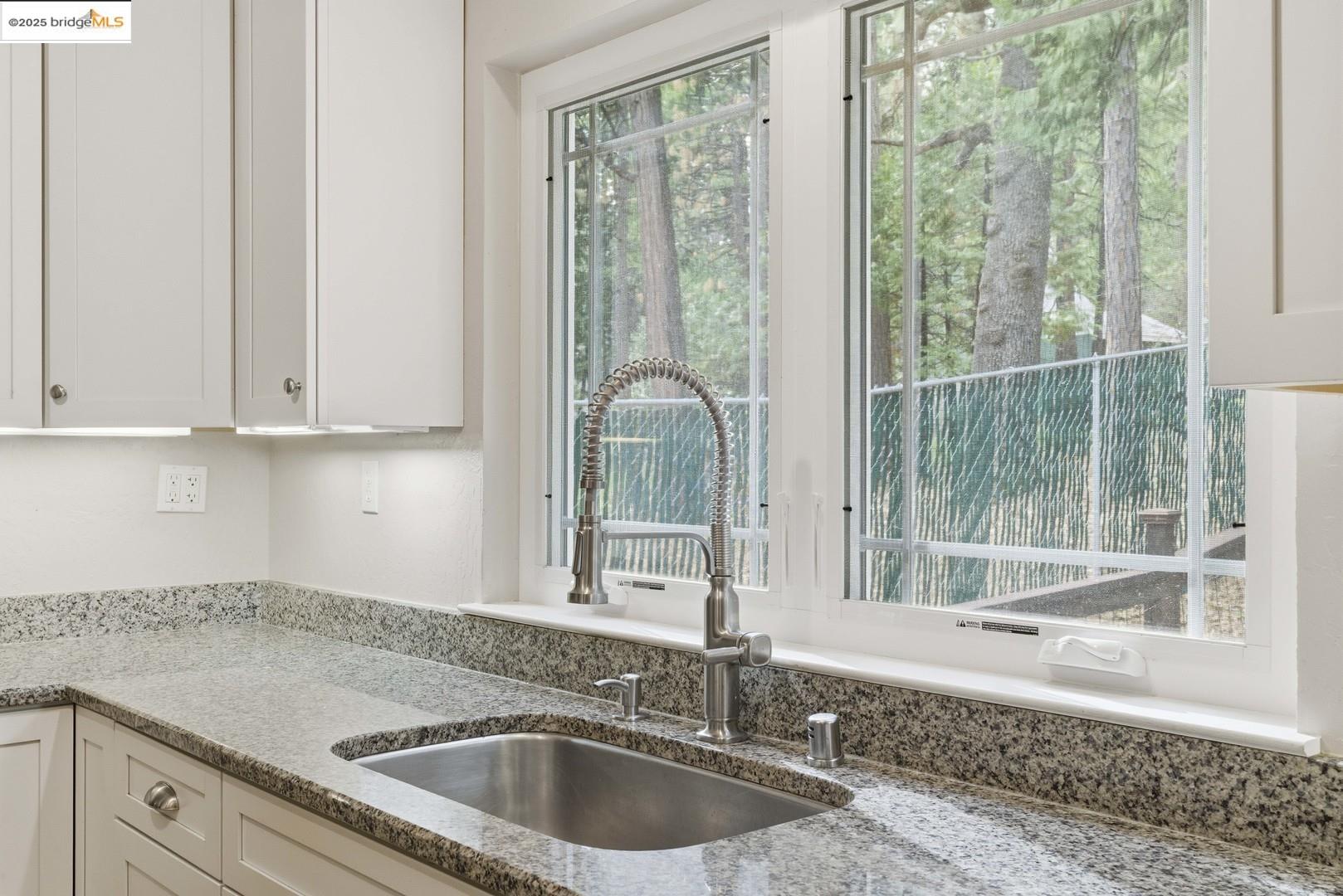 Detail Gallery Image 29 of 51 For 2136 Silver Dr, Arnold,  CA 95223 - 3 Beds | 2/1 Baths