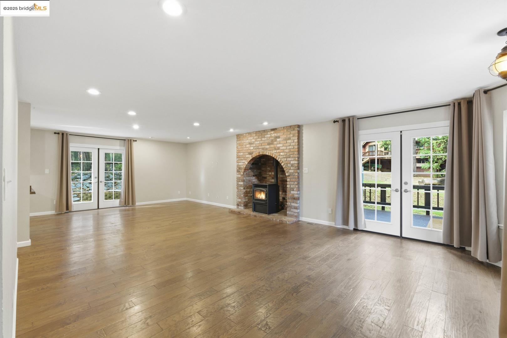 Detail Gallery Image 8 of 51 For 2136 Silver Dr, Arnold,  CA 95223 - 3 Beds | 2/1 Baths