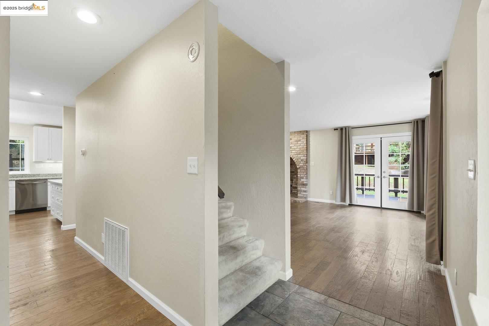 Detail Gallery Image 9 of 51 For 2136 Silver Dr, Arnold,  CA 95223 - 3 Beds | 2/1 Baths