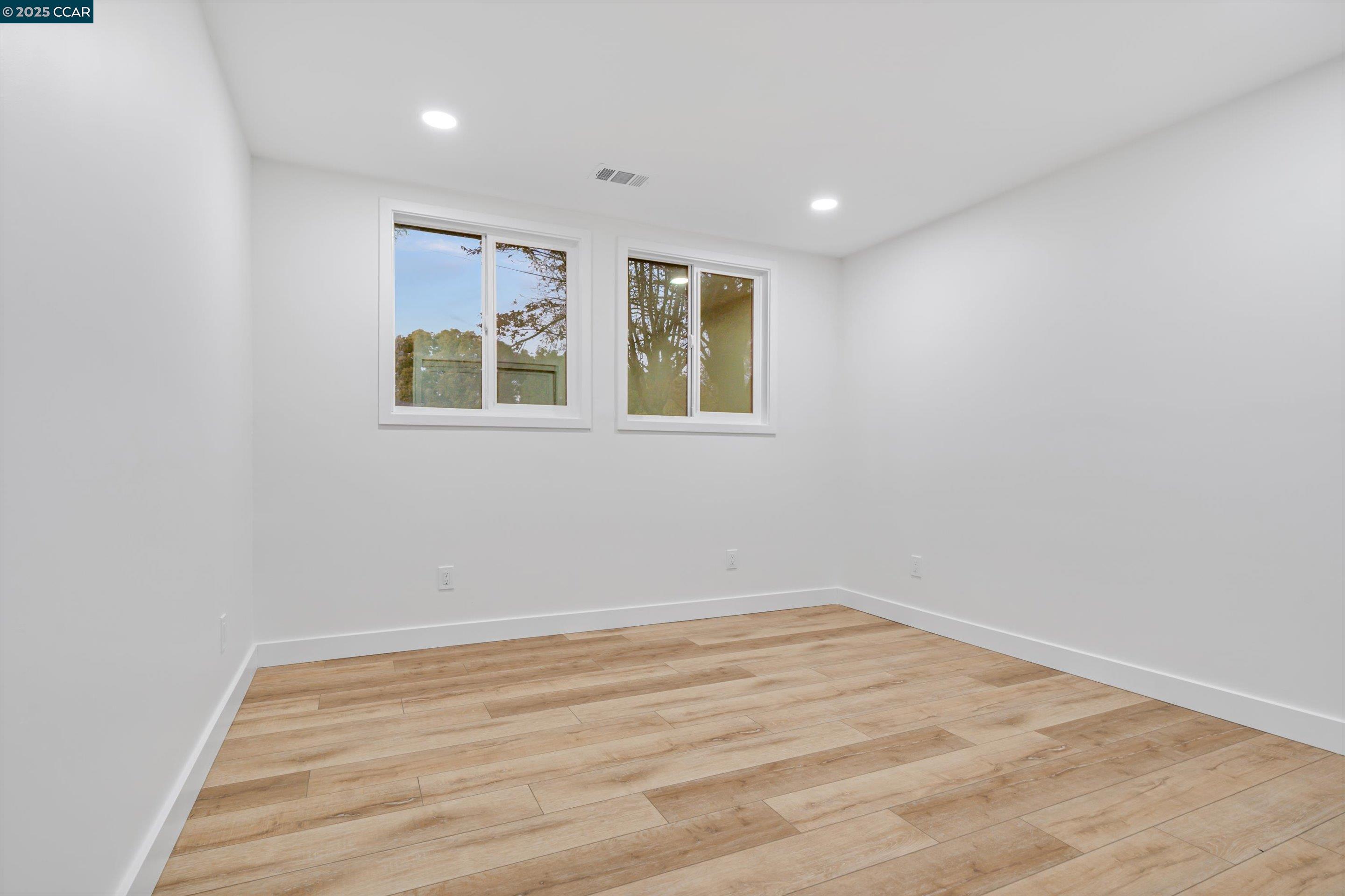 Detail Gallery Image 16 of 26 For 1799 Sierra Ave, Napa,  CA 94558 - 3 Beds | 2 Baths