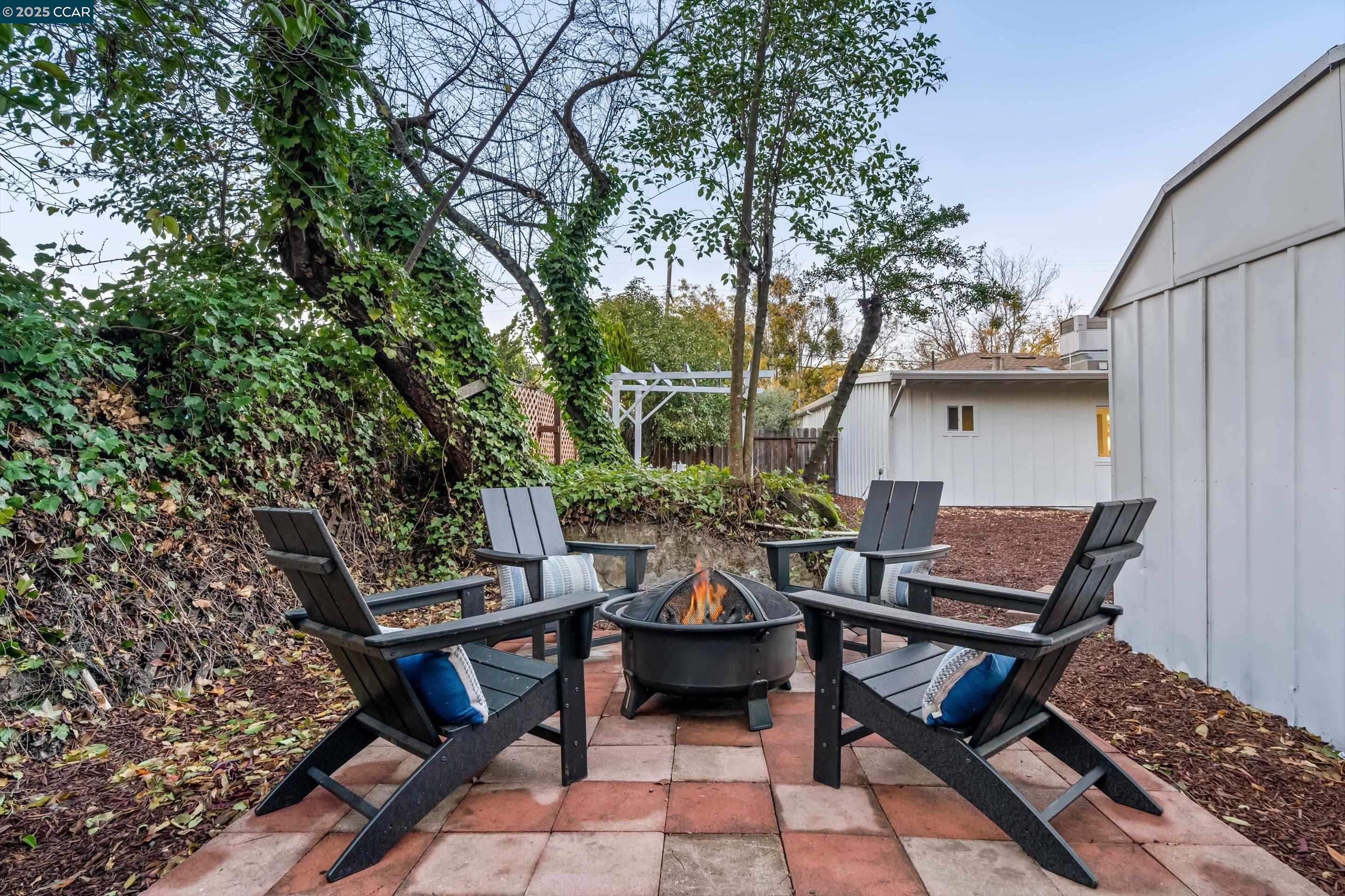 Detail Gallery Image 22 of 26 For 1799 Sierra Ave, Napa,  CA 94558 - 3 Beds | 2 Baths