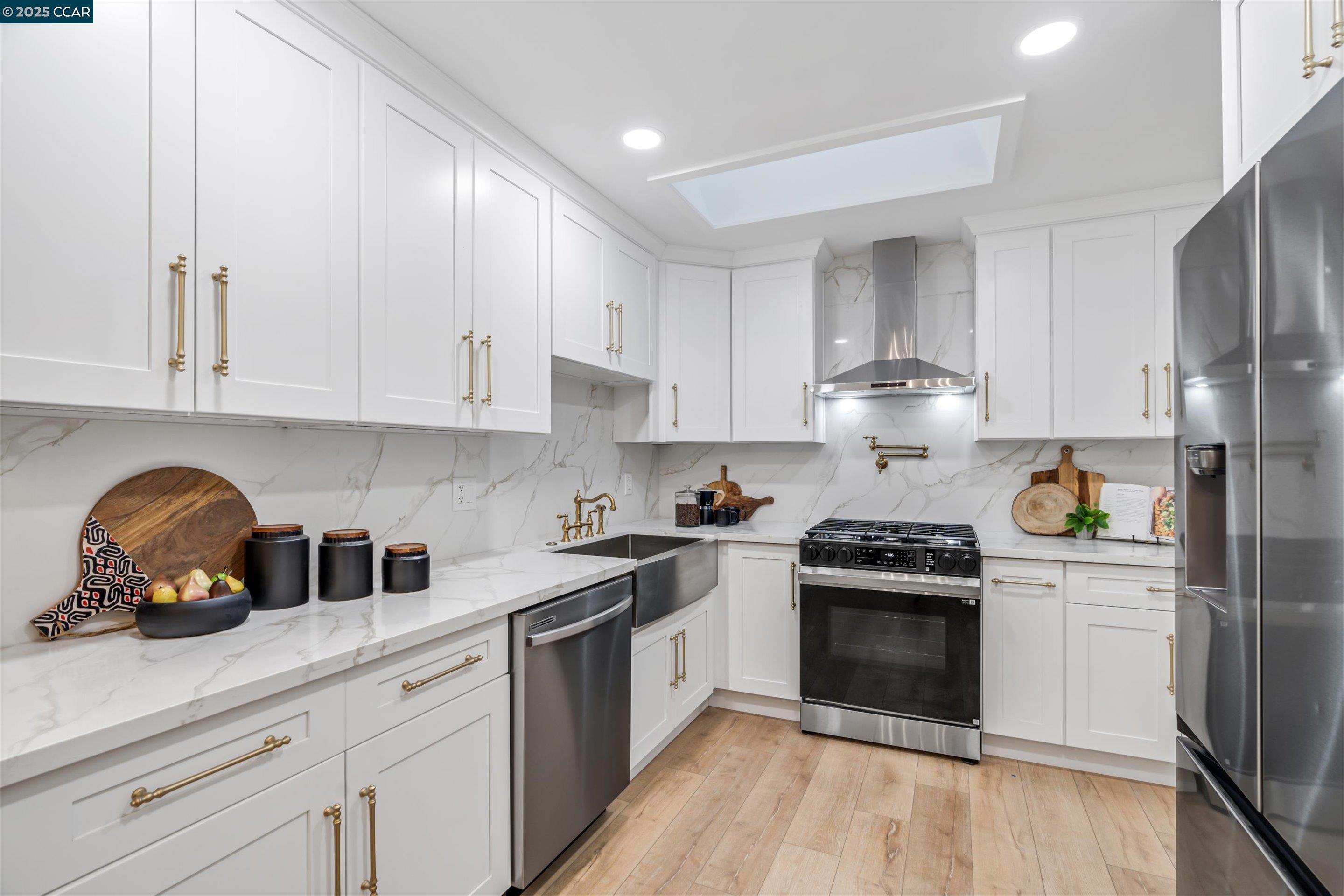 Detail Gallery Image 9 of 26 For 1799 Sierra Ave, Napa,  CA 94558 - 3 Beds | 2 Baths