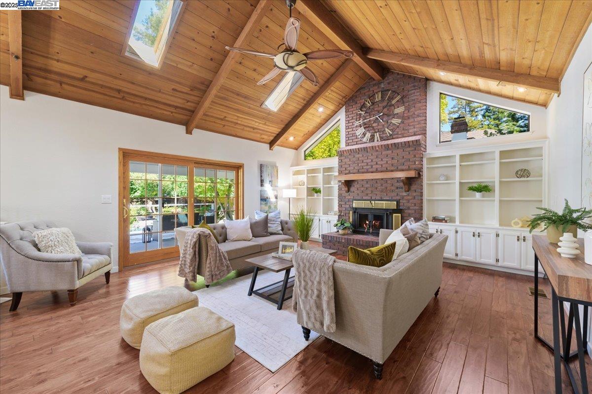 Detail Gallery Image 21 of 52 For 578 Regulus Rd, Livermore,  CA 94550 - 4 Beds | 3 Baths