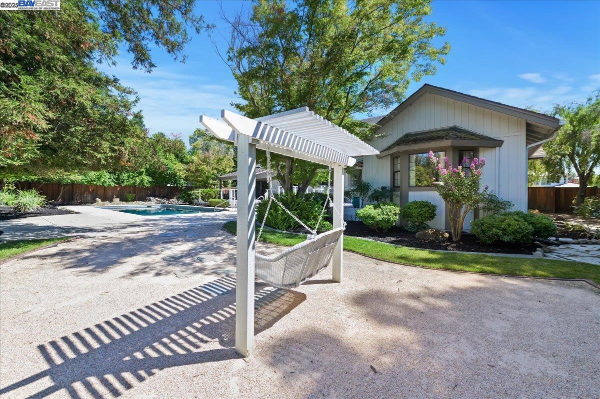 Detail Gallery Image 49 of 52 For 578 Regulus Rd, Livermore,  CA 94550 - 4 Beds | 3 Baths