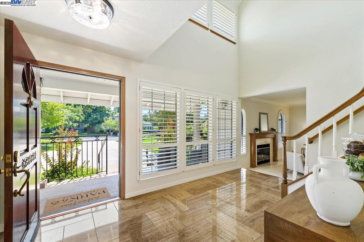 Detail Gallery Image 7 of 52 For 578 Regulus Rd, Livermore,  CA 94550 - 4 Beds | 3 Baths