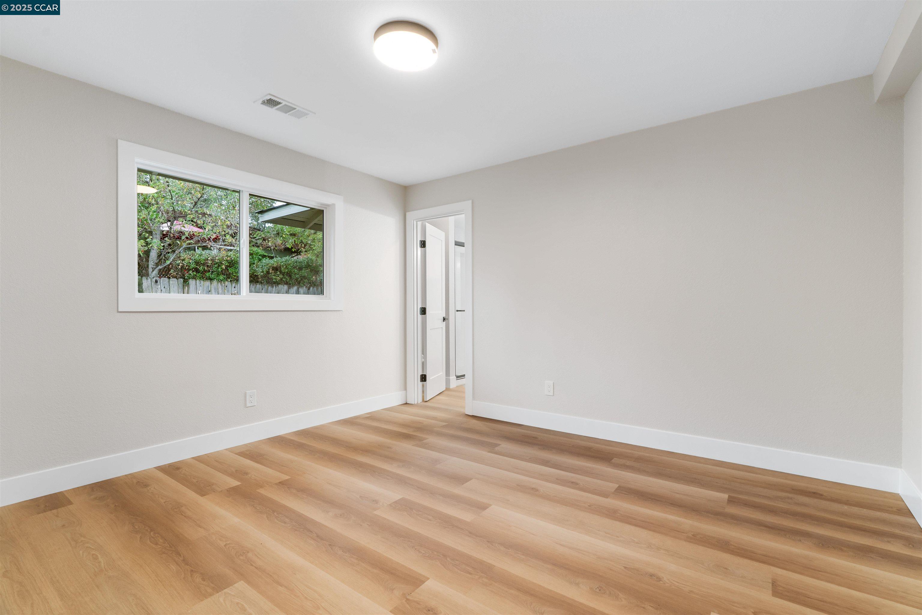 Detail Gallery Image 10 of 18 For 3102 Pine St, Martinez,  CA 94553 - 3 Beds | 2 Baths