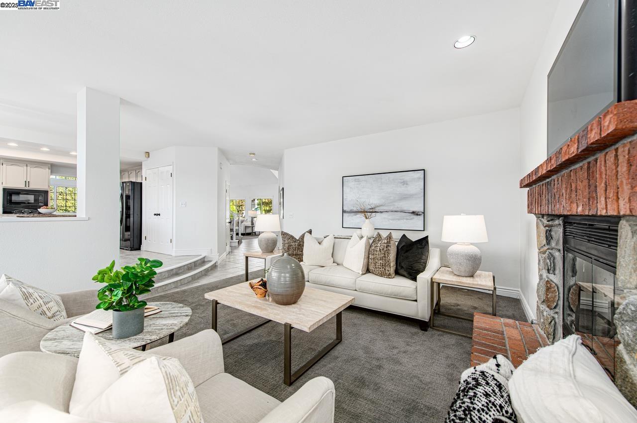 Detail Gallery Image 24 of 59 For 2947 Chardonnay Dr, Pleasanton,  CA 94566 - 4 Beds | 2/1 Baths