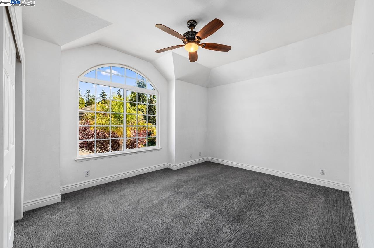 Detail Gallery Image 35 of 59 For 2947 Chardonnay Dr, Pleasanton,  CA 94566 - 4 Beds | 2/1 Baths
