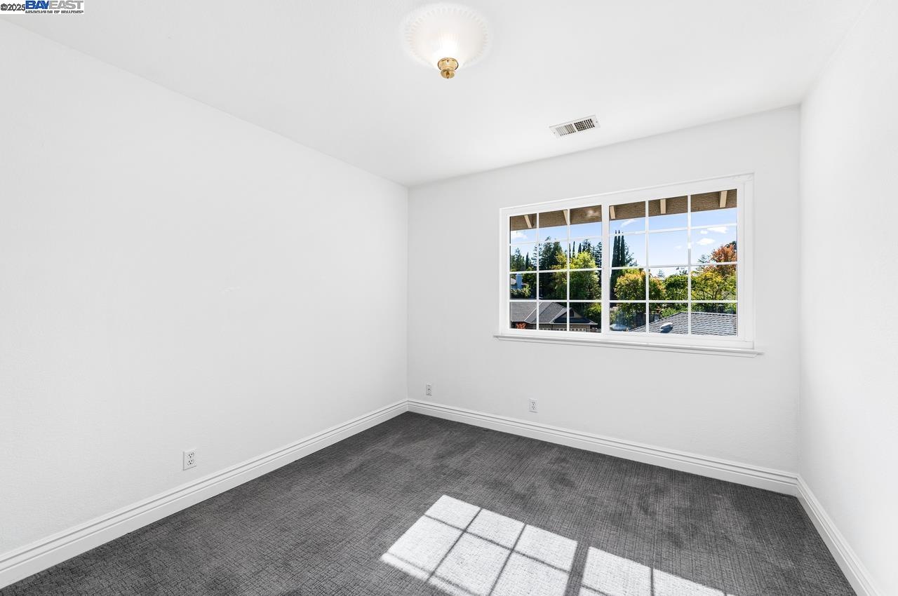 Detail Gallery Image 36 of 59 For 2947 Chardonnay Dr, Pleasanton,  CA 94566 - 4 Beds | 2/1 Baths