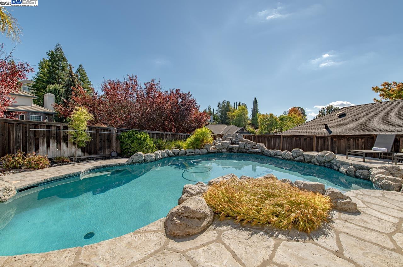 Detail Gallery Image 49 of 59 For 2947 Chardonnay Dr, Pleasanton,  CA 94566 - 4 Beds | 2/1 Baths
