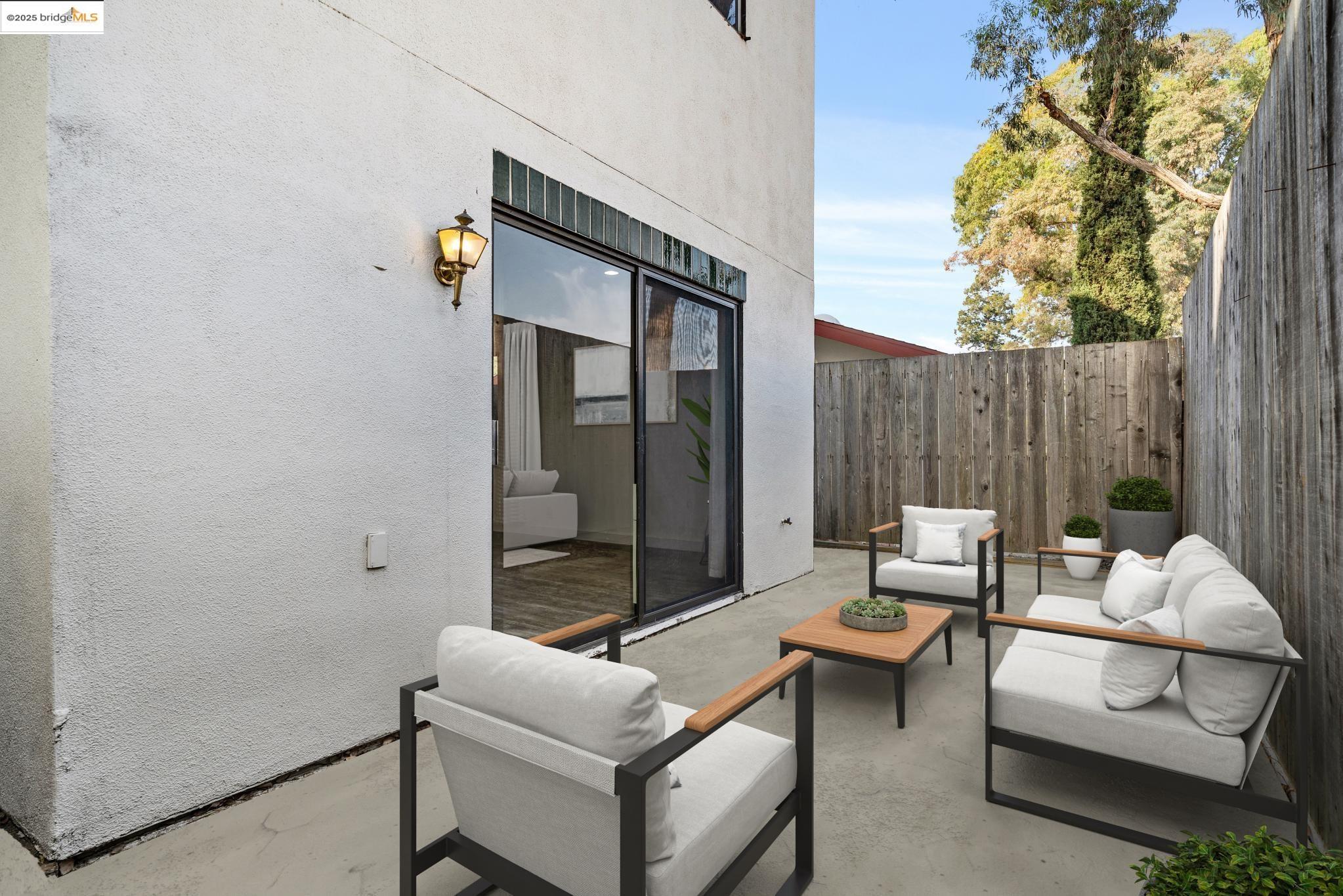 Detail Gallery Image 22 of 34 For 95 Mozden Ln, Pleasant Hill,  CA 94523 - 3 Beds | 2/1 Baths